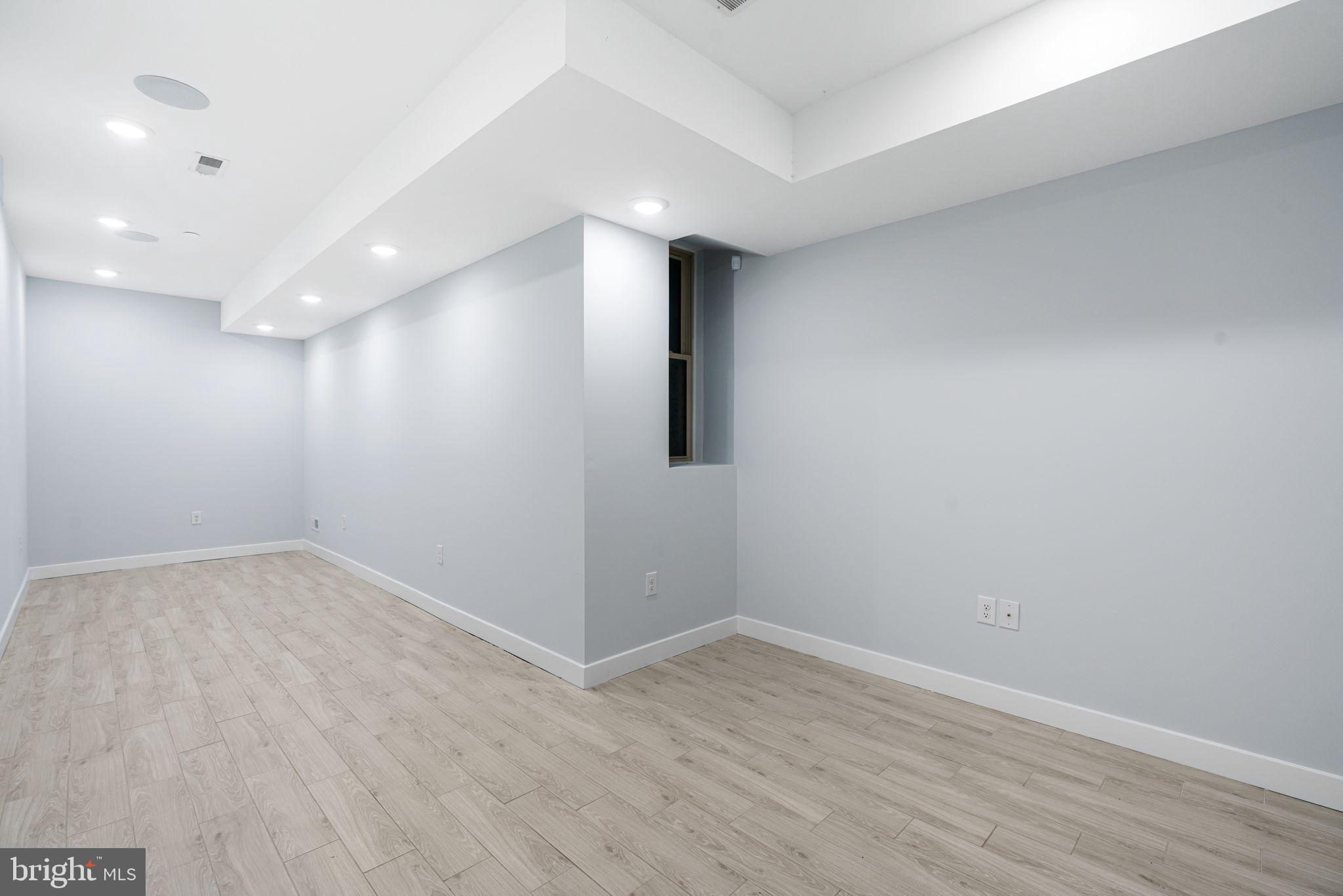 OLDE KENSINGTON - Residential Income