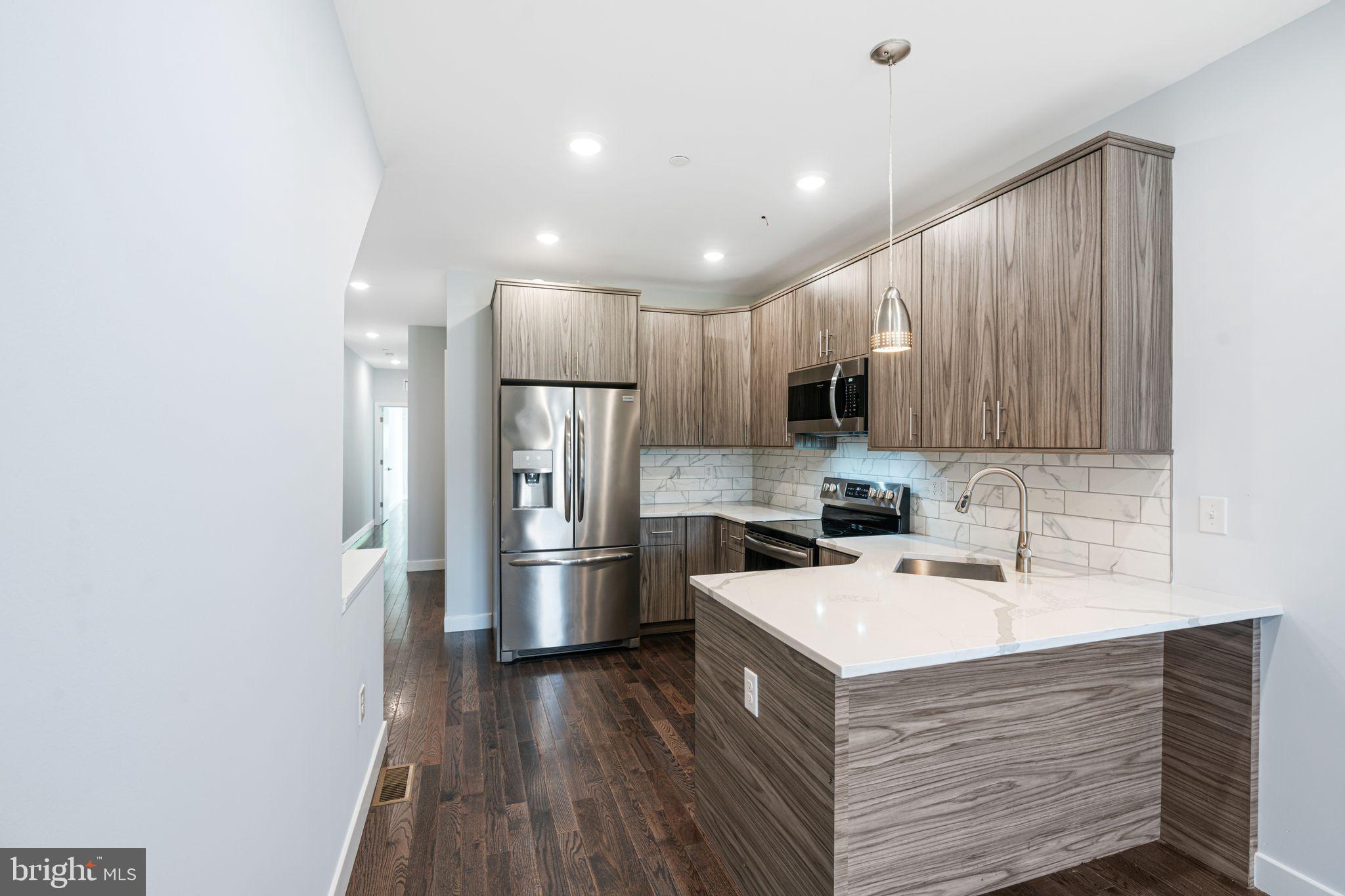 OLDE KENSINGTON - Residential Income