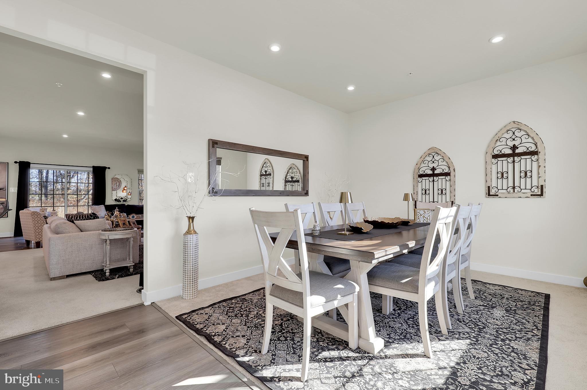 LAKE LINGANORE - Residential