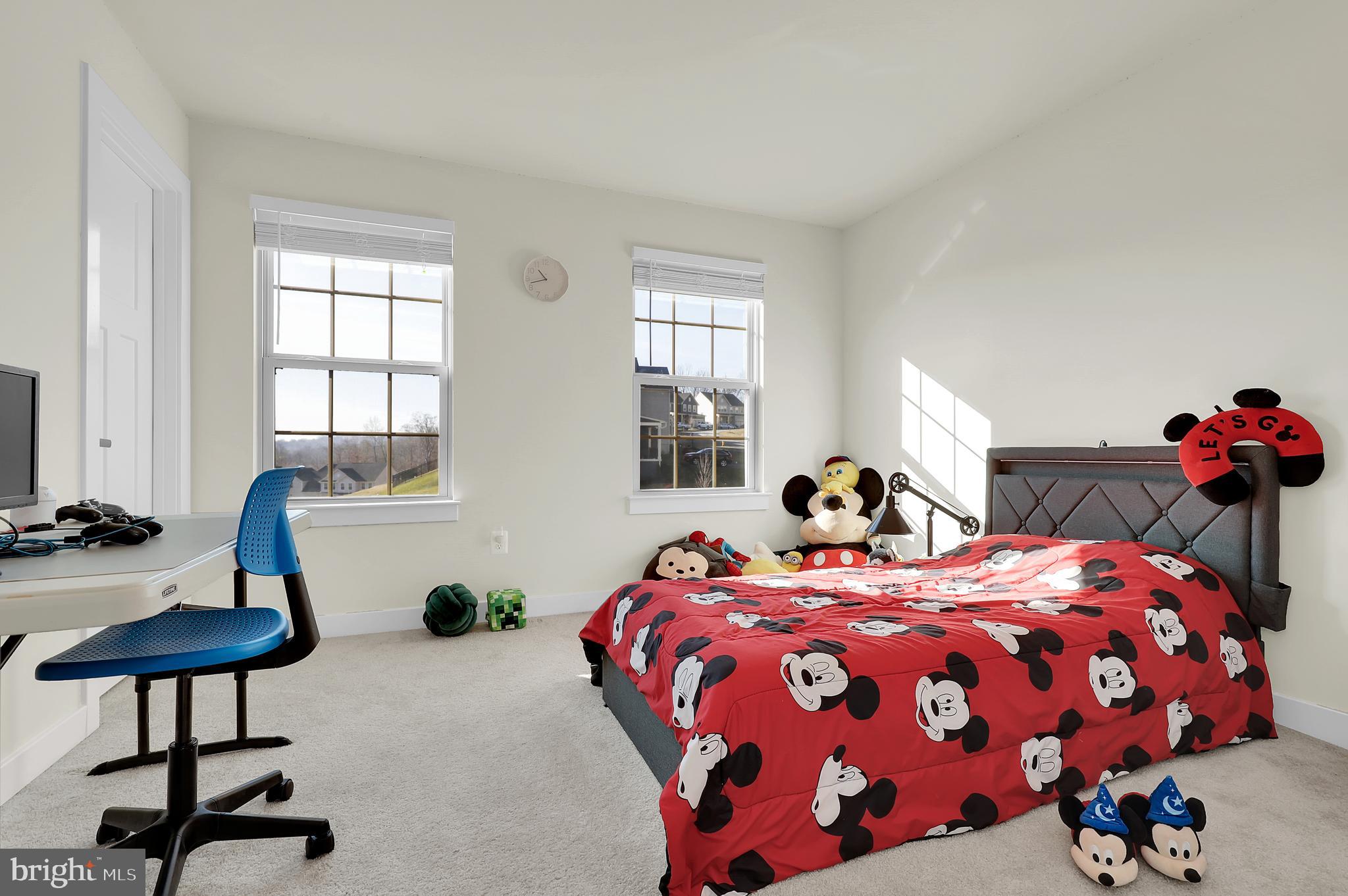 LAKE LINGANORE - Residential