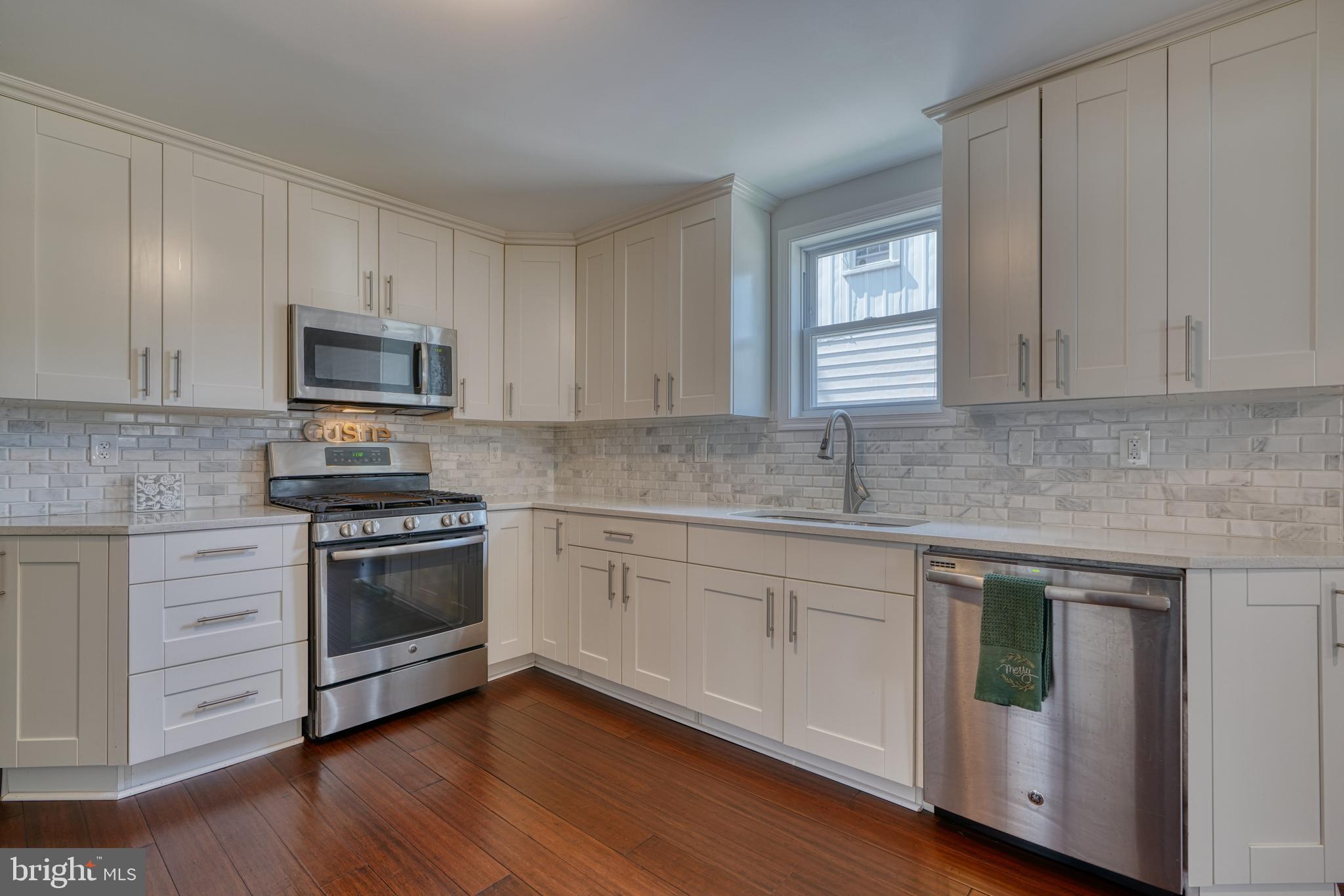 TAYLOR HEIGHTS - Residential