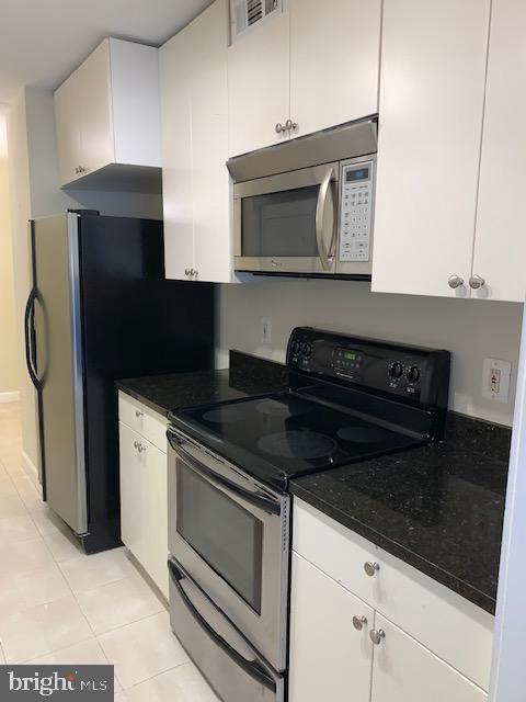 ALEXANDRIA KNOLLS - Residential Lease