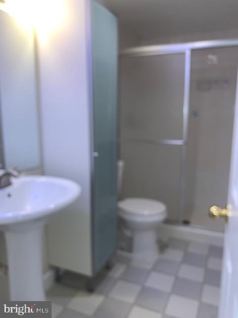 ALEXANDRIA KNOLLS - Residential Lease