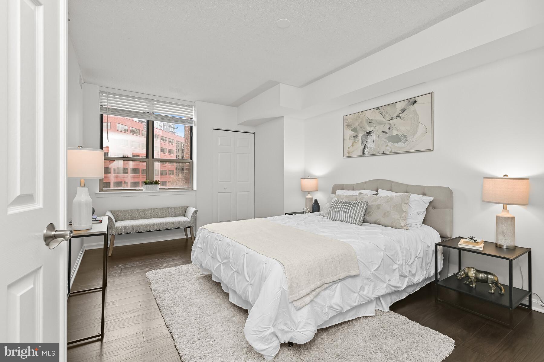 THE CHRISTOPHER - Residential