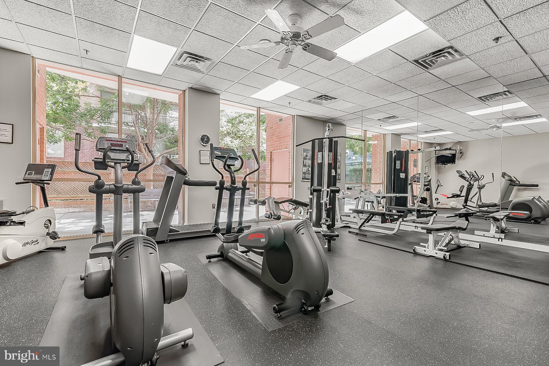 THE CHRISTOPHER - Residential