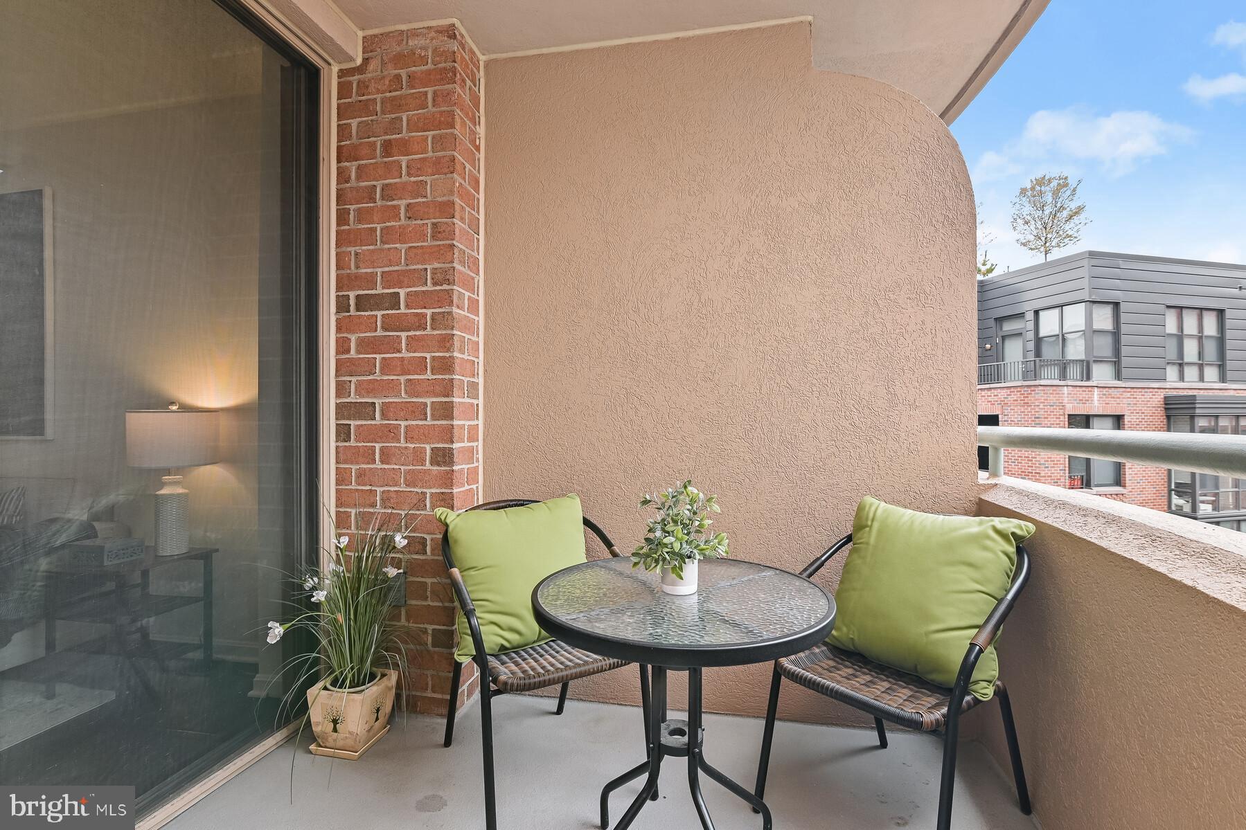 THE CHRISTOPHER - Residential