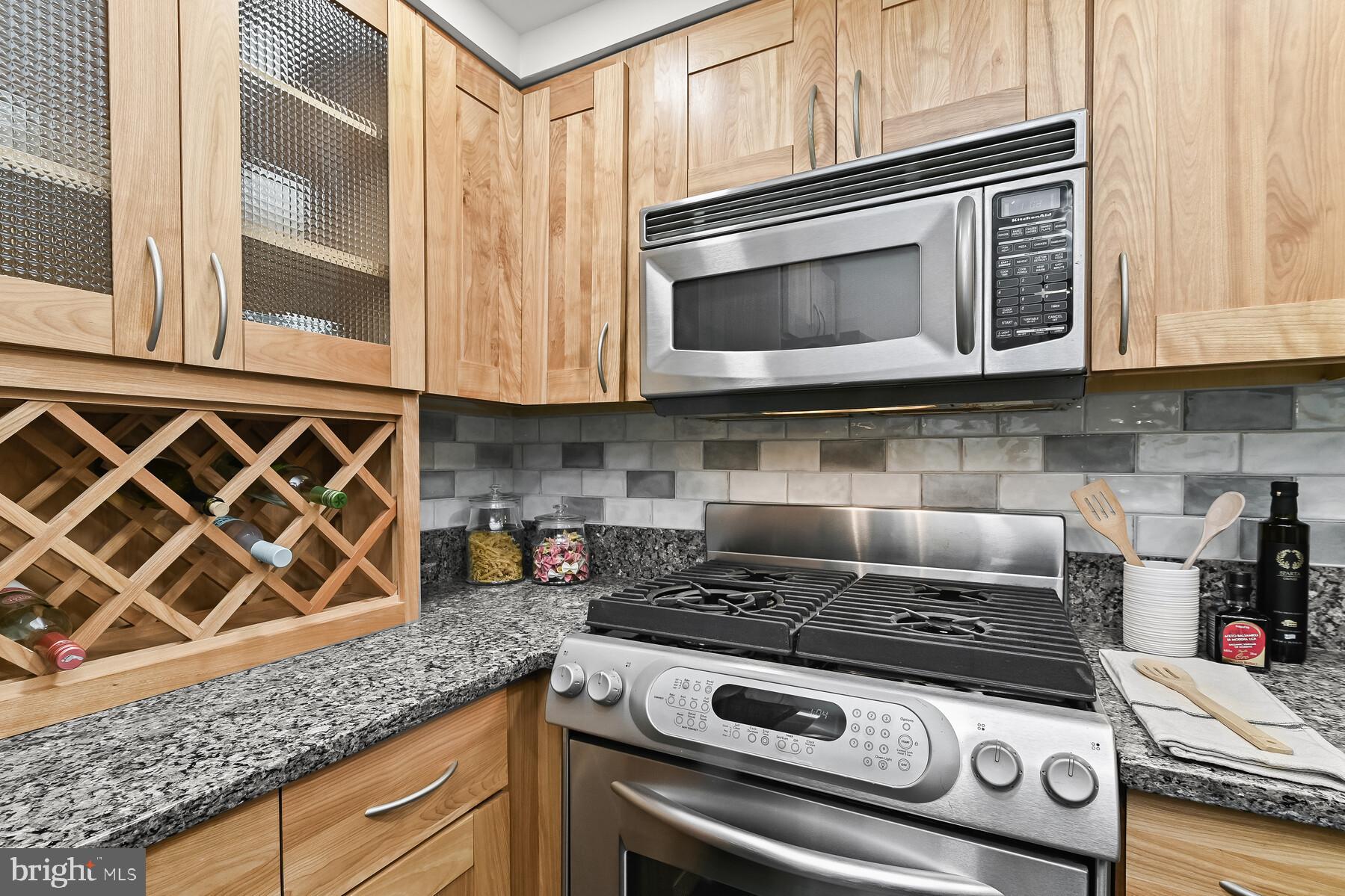 THE CHRISTOPHER - Residential