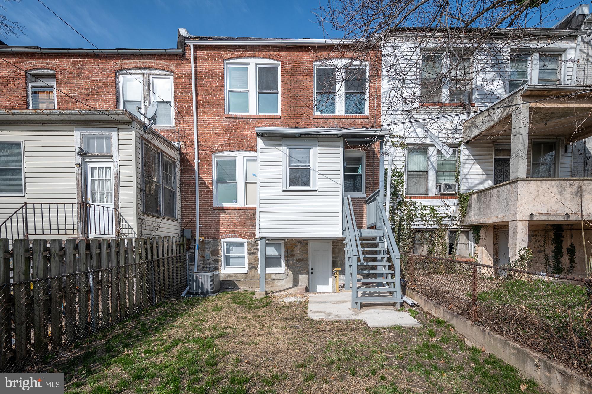 PEN LUCY - Residential
