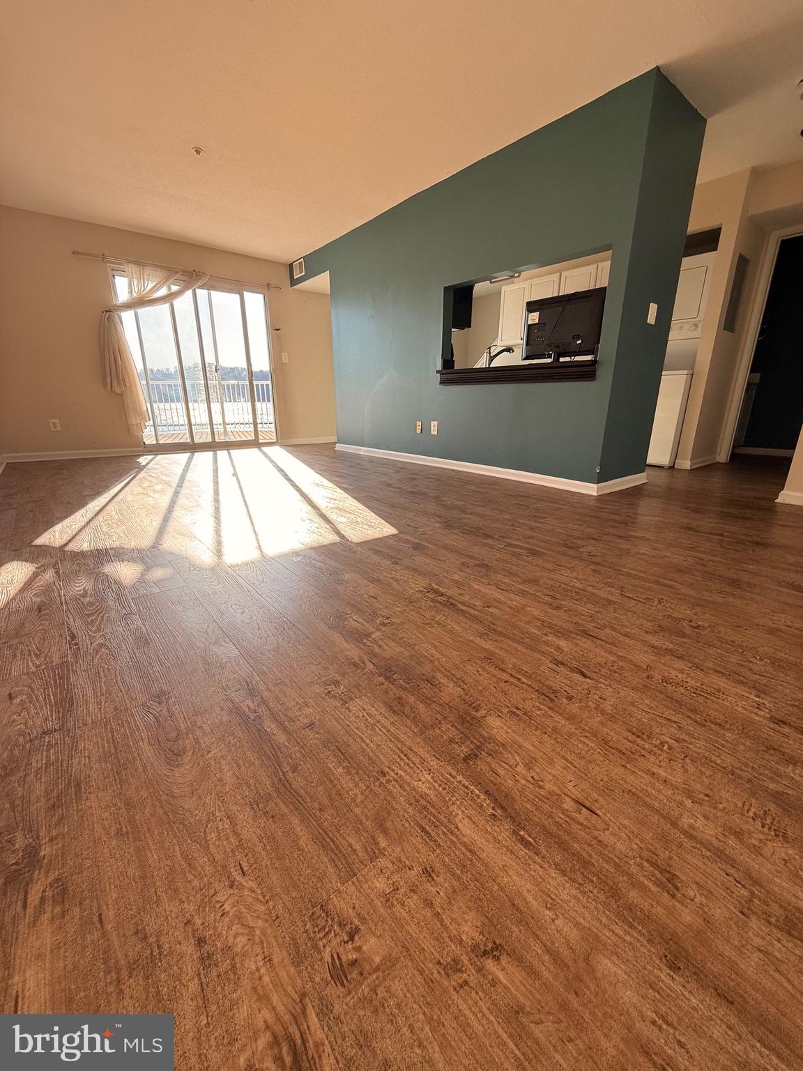 TOMES LANDING - Residential