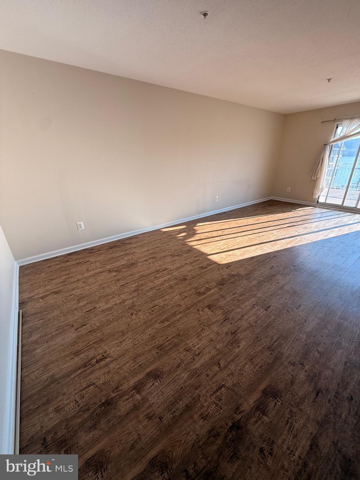 TOMES LANDING - Residential