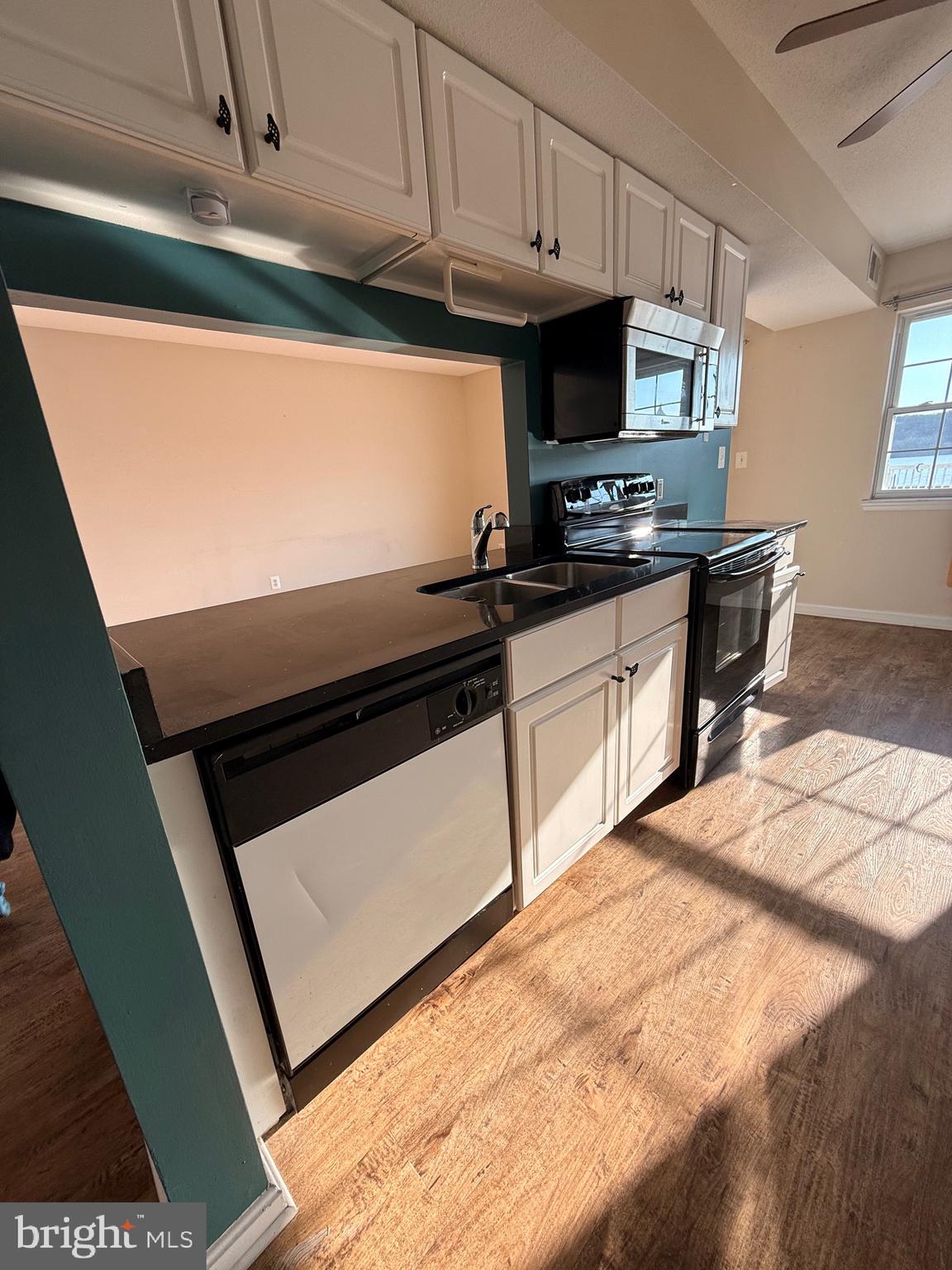 TOMES LANDING - Residential