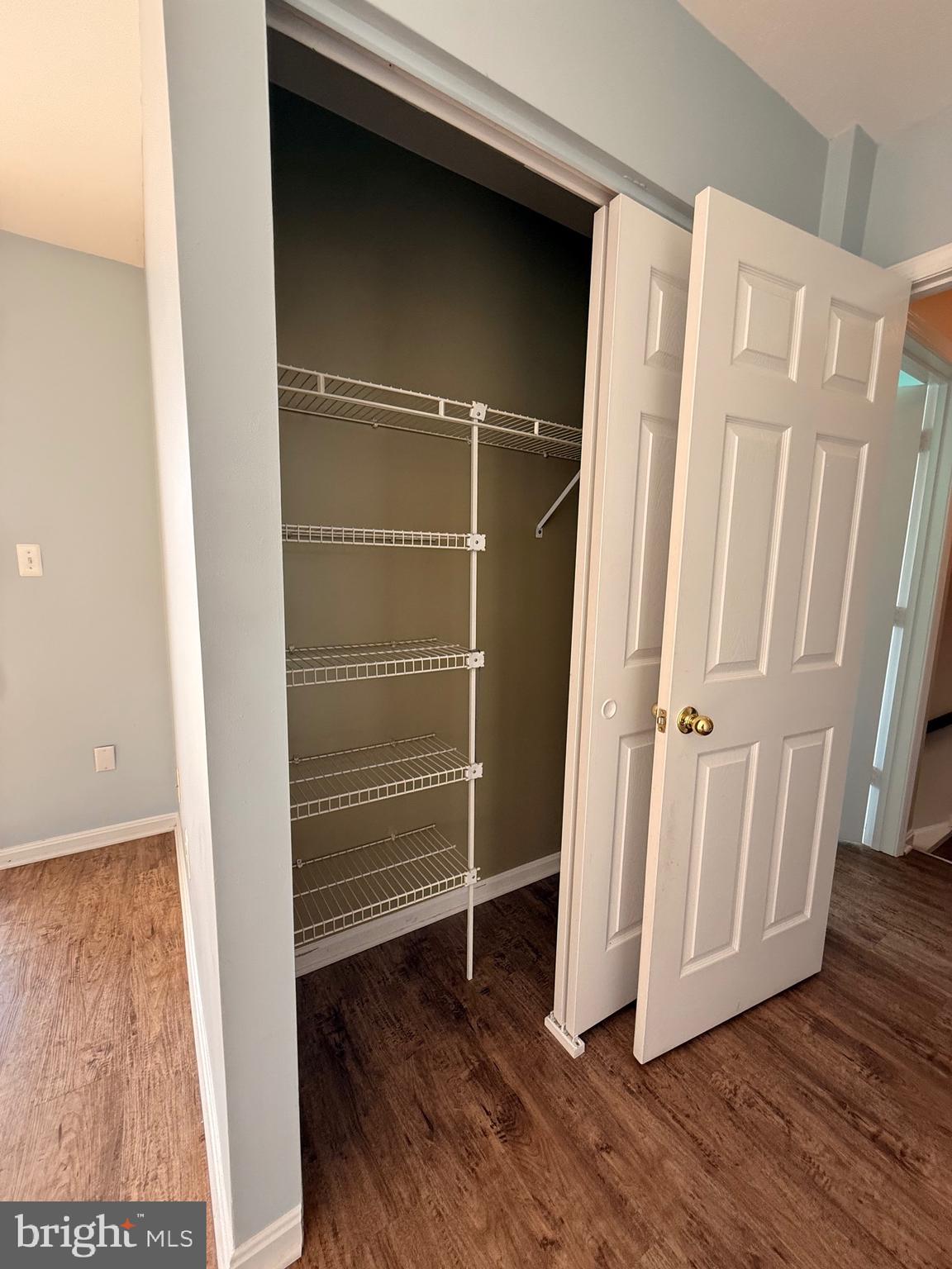 TOMES LANDING - Residential