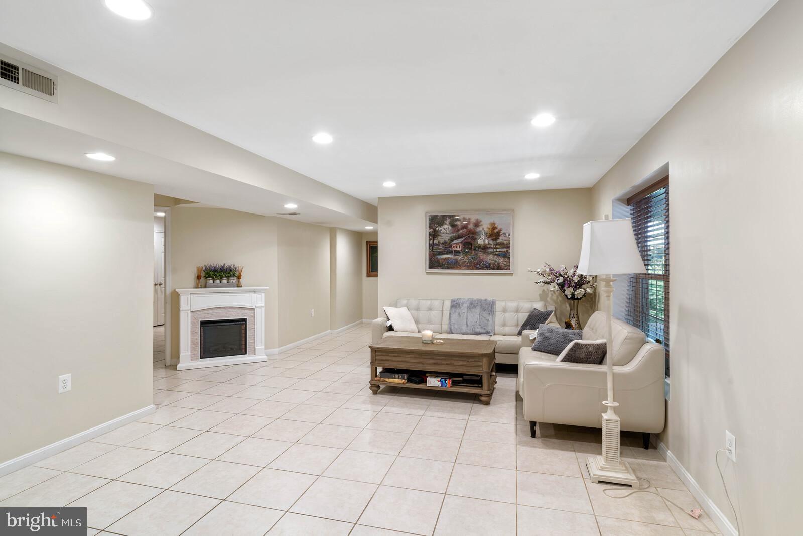 VILLAGE AT LORTON VALLEY - Residential