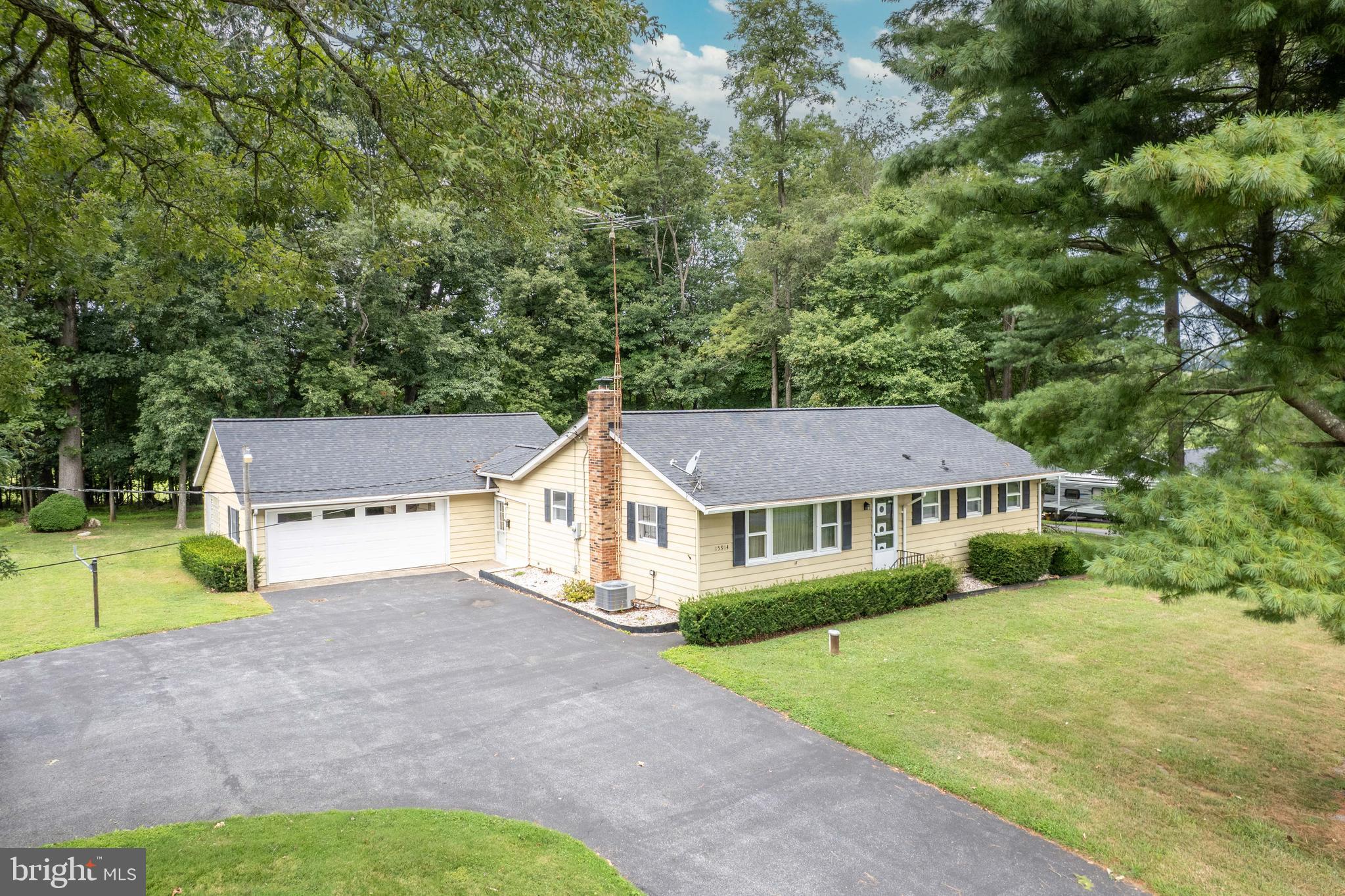 15914 DARK HOLLOW ROAD