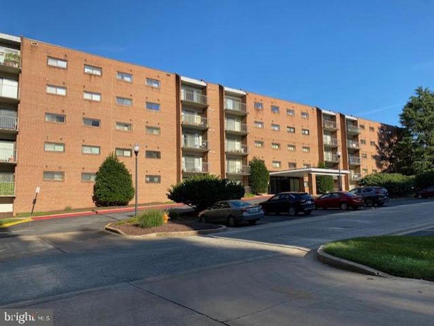 Spacious 2 bedroom & 2 full bath terrace level unit...FRESHLY PAINTED & NEW CARPET...full eat-in kitchen, separate laundry room in unit...walk-in primary BR closet...assigned parking...open living room and dining room...also available for rent!
