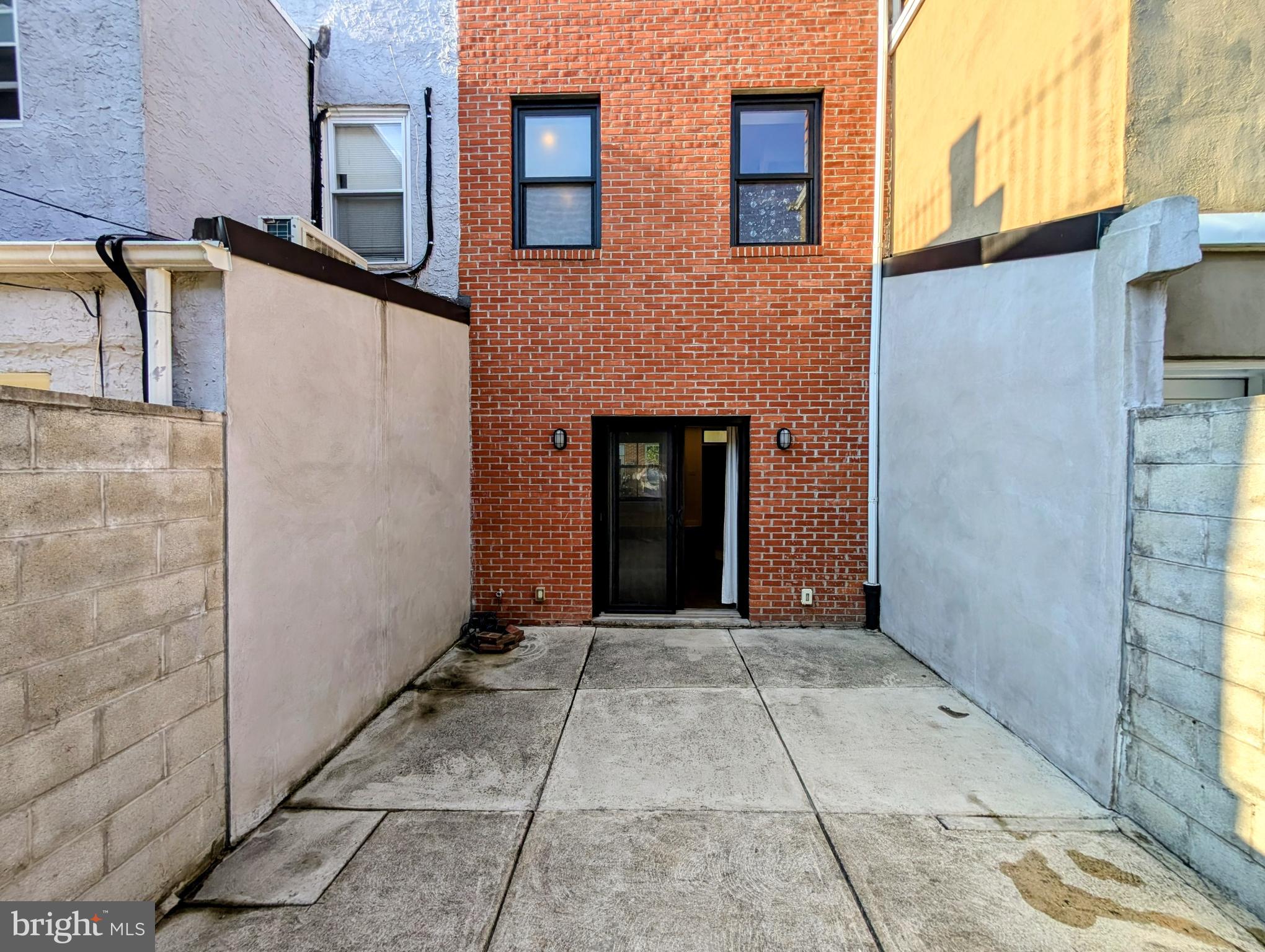 PASSYUNK SQUARE - Residential Lease
