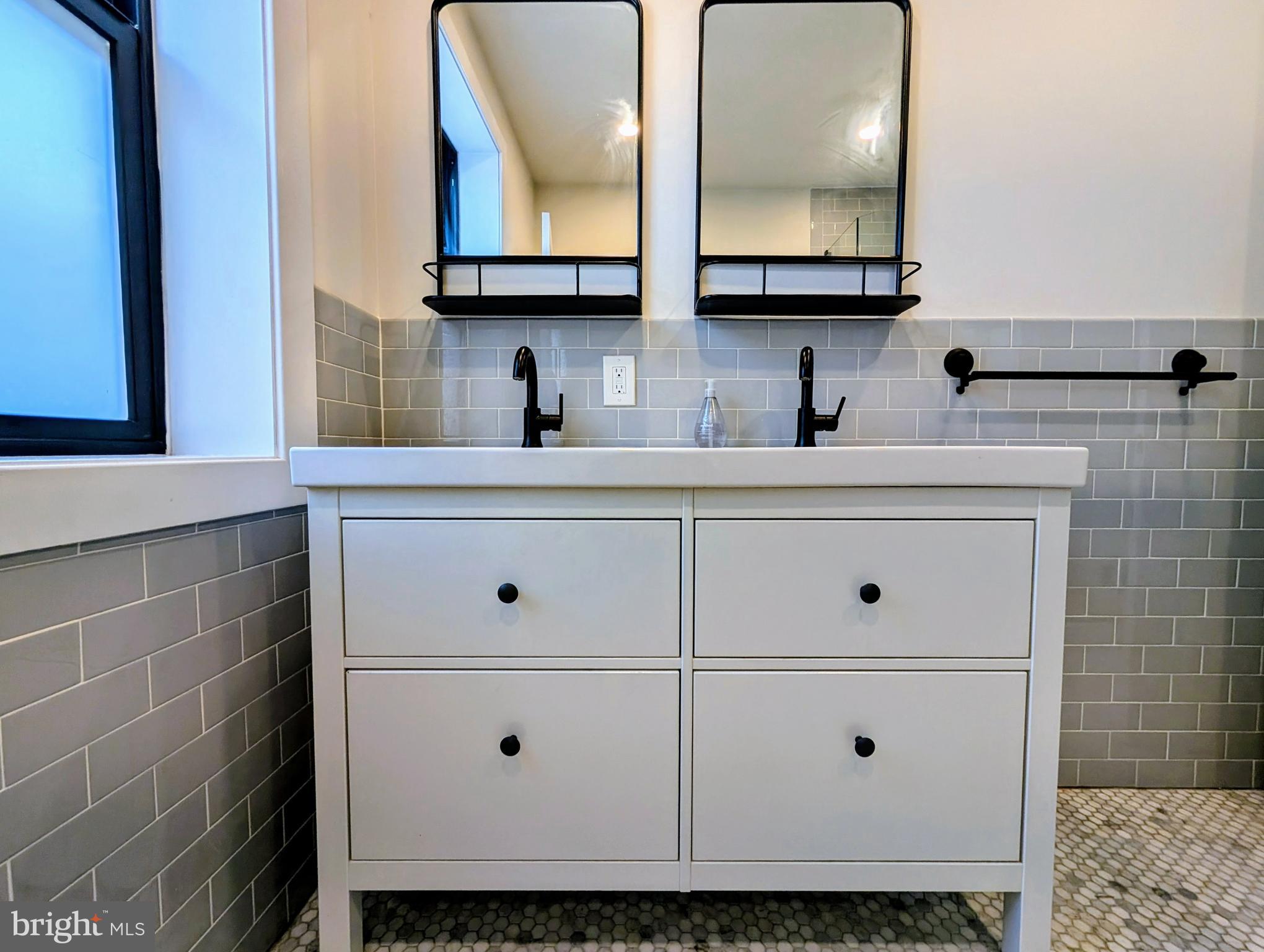 PASSYUNK SQUARE - Residential Lease