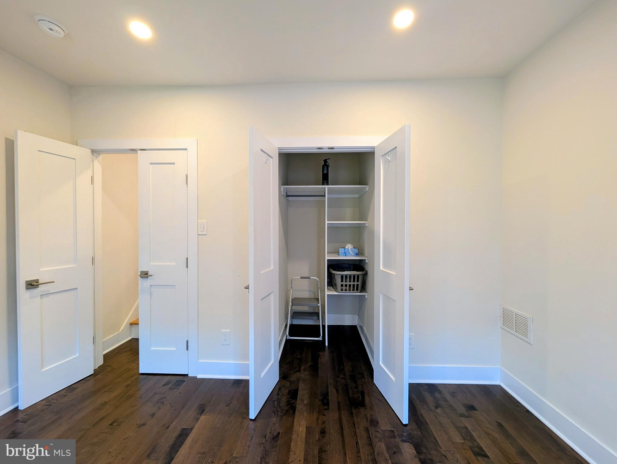 PASSYUNK SQUARE - Residential Lease