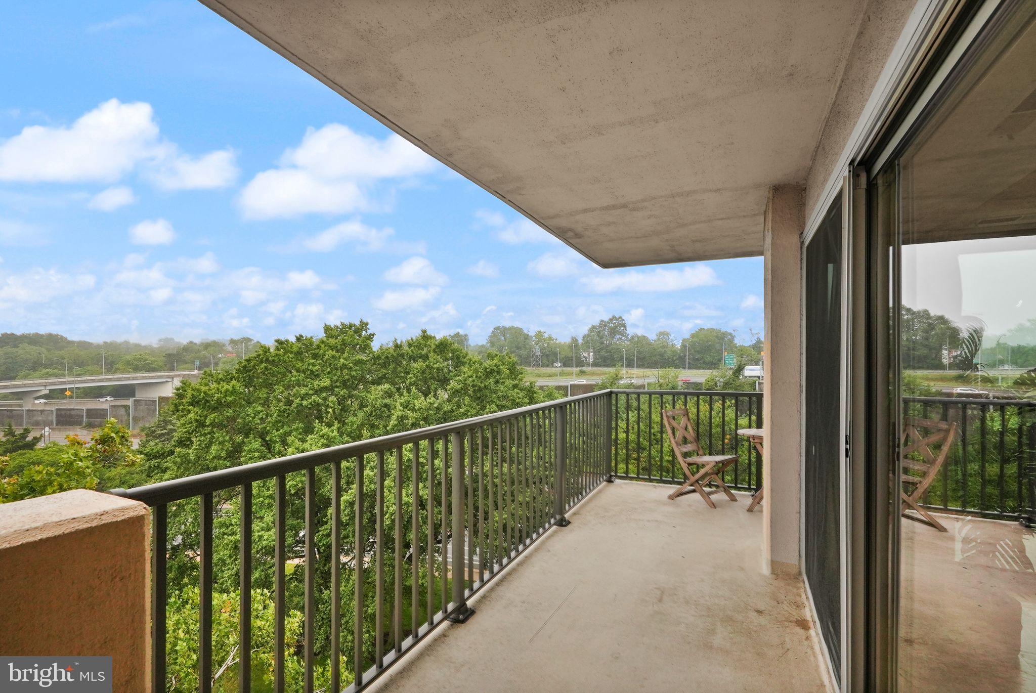 HORIZON HOUSE - Residential