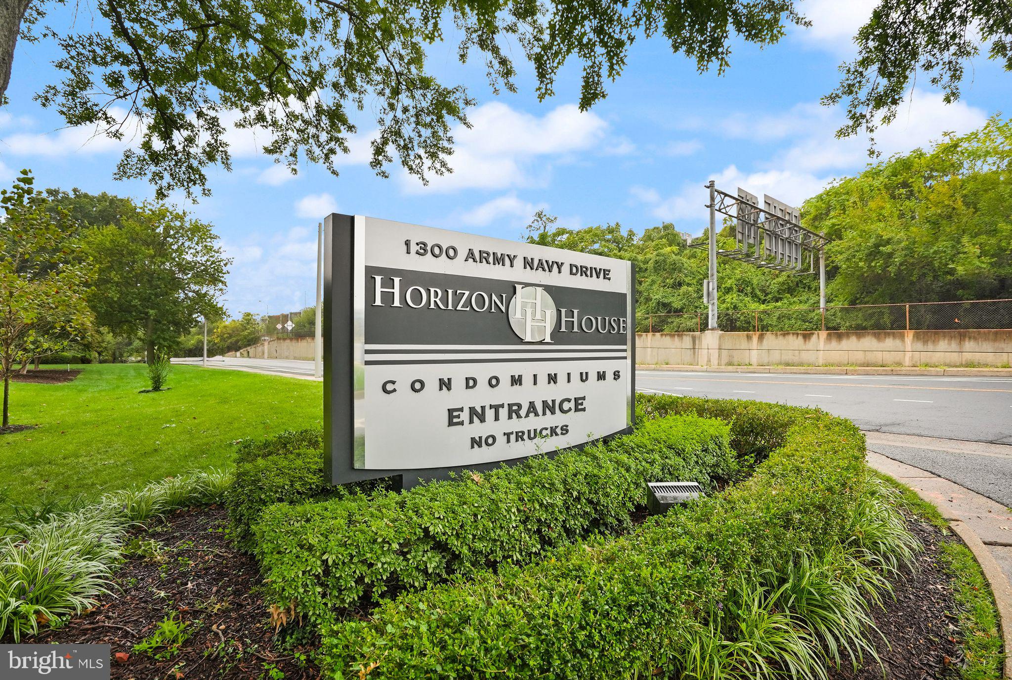 HORIZON HOUSE - Residential