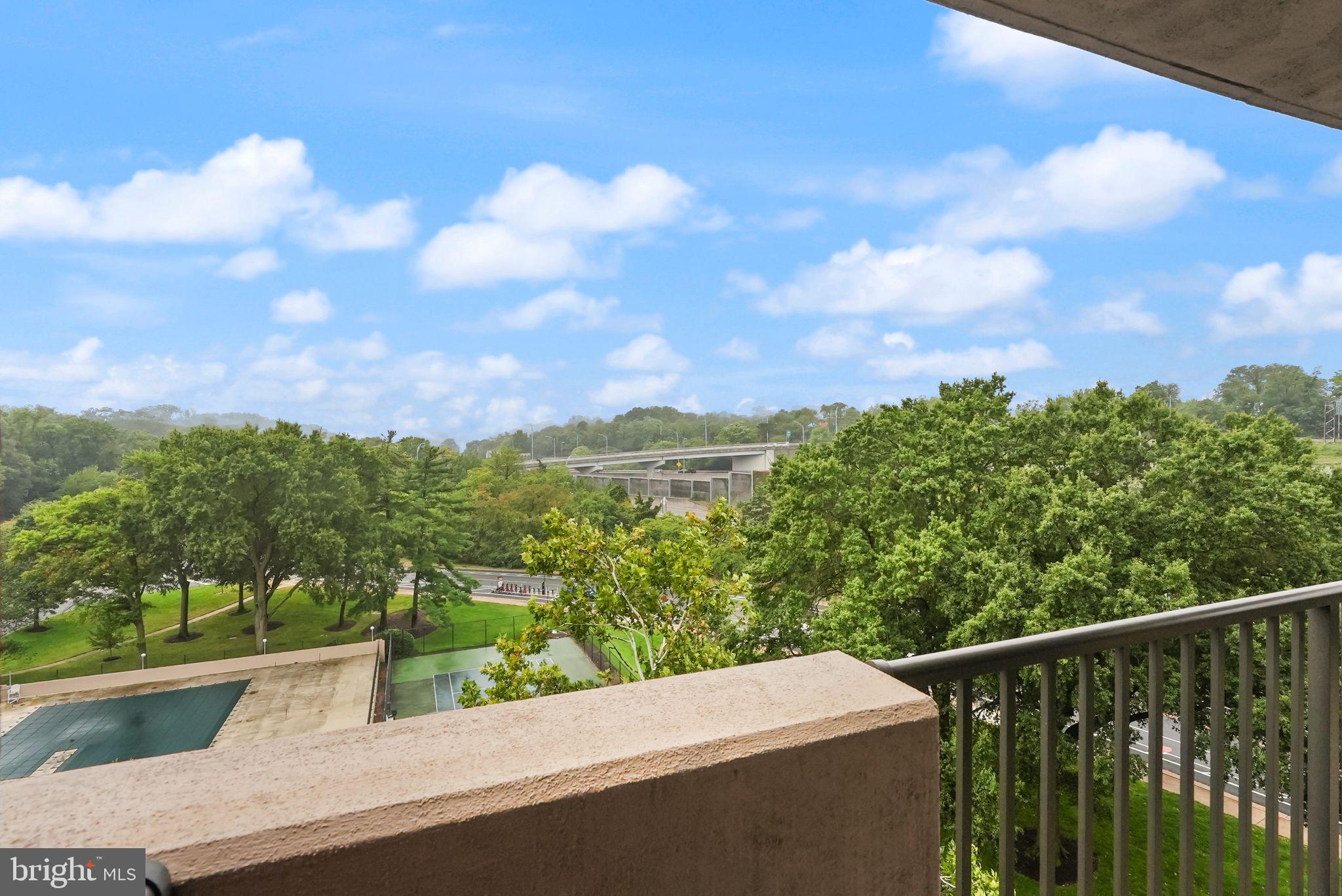 HORIZON HOUSE - Residential