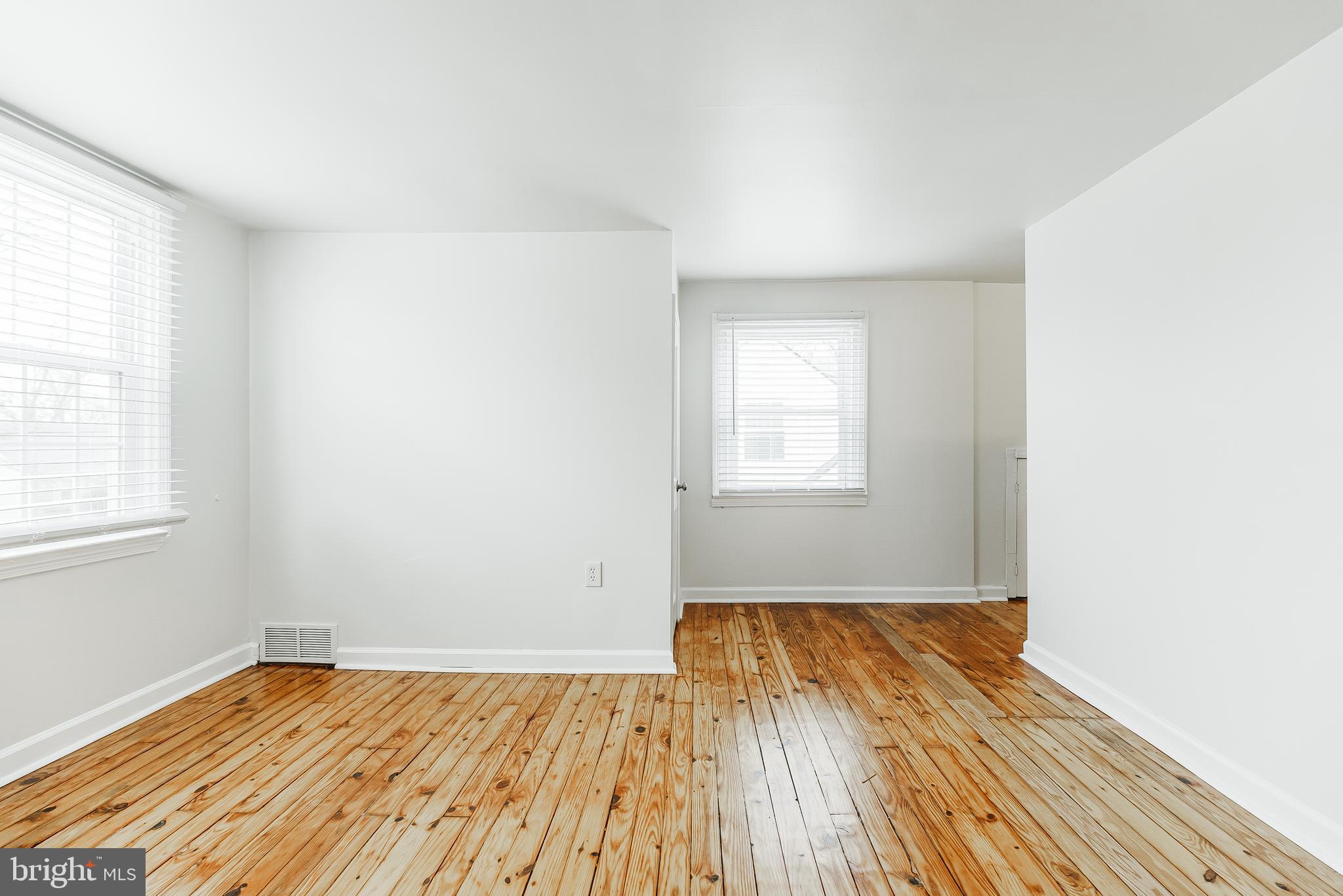 GLENSIDE - Residential Lease