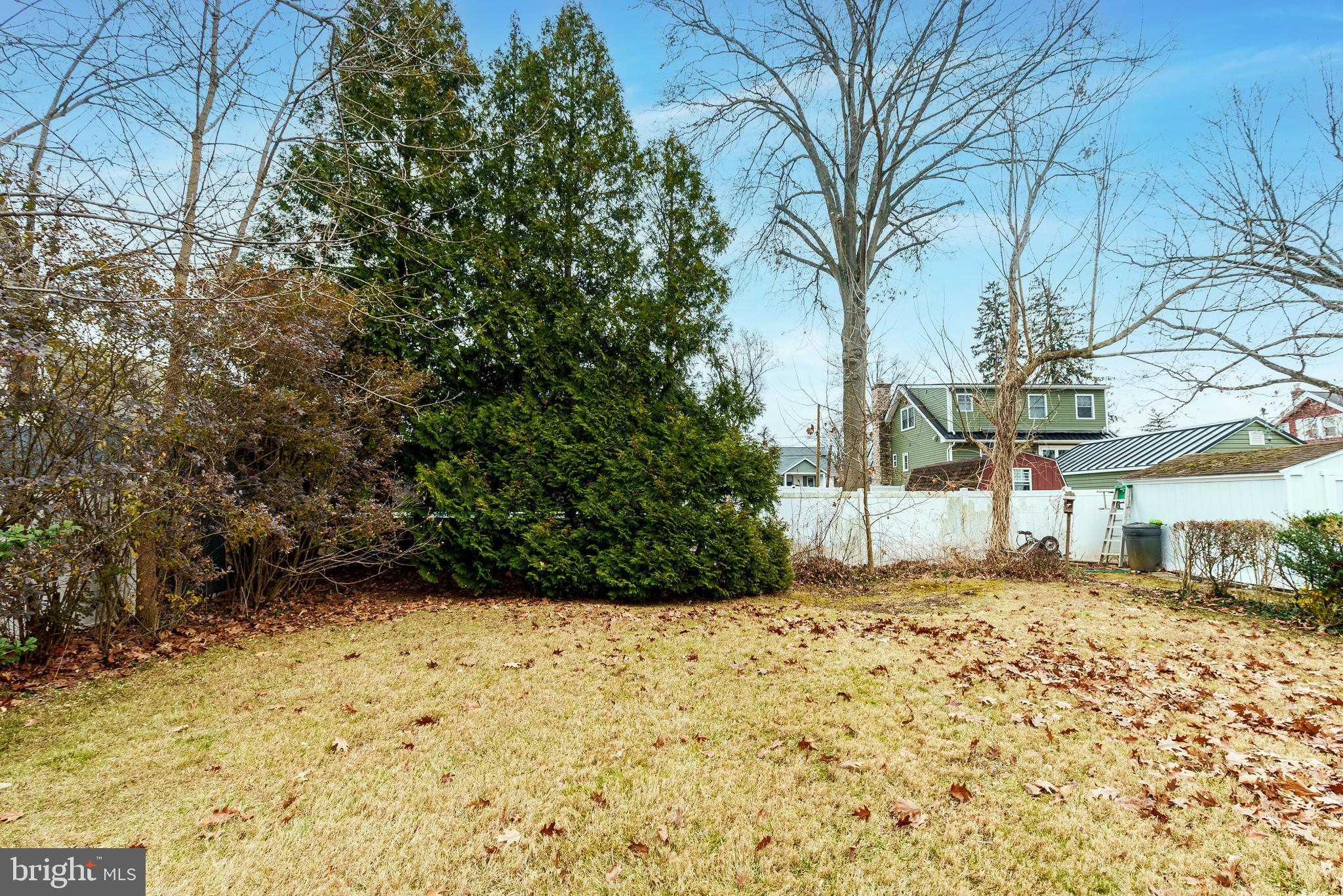 GLENSIDE - Residential Lease