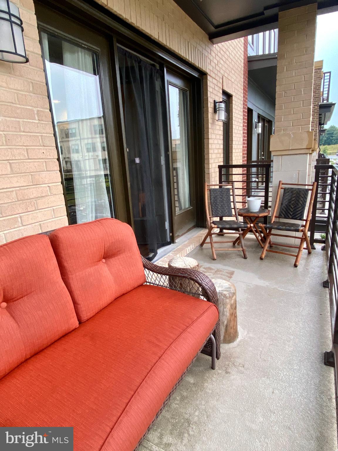 ASHBURN OVERLOOK - Residential Lease