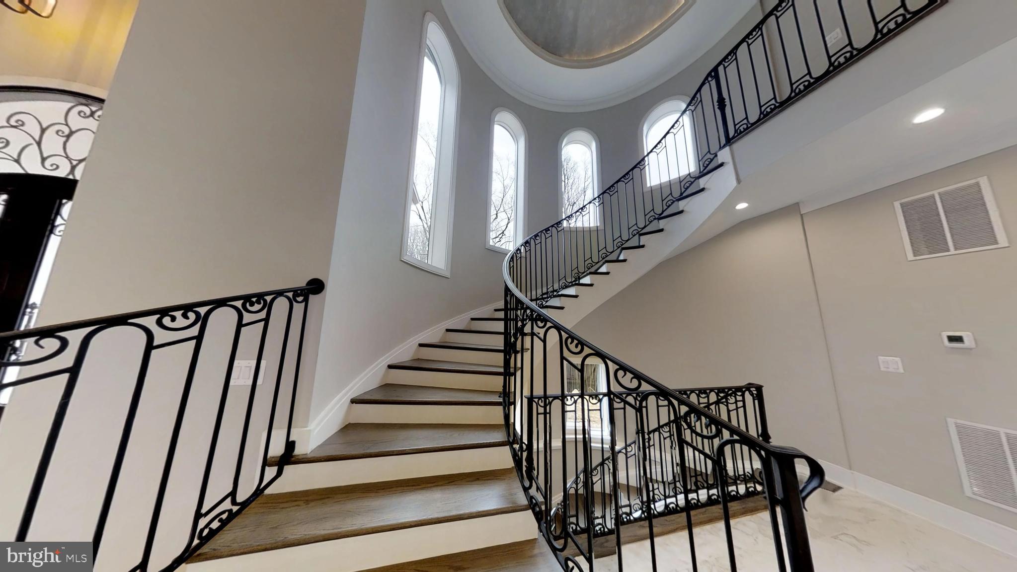 WOODHAVEN - Residential