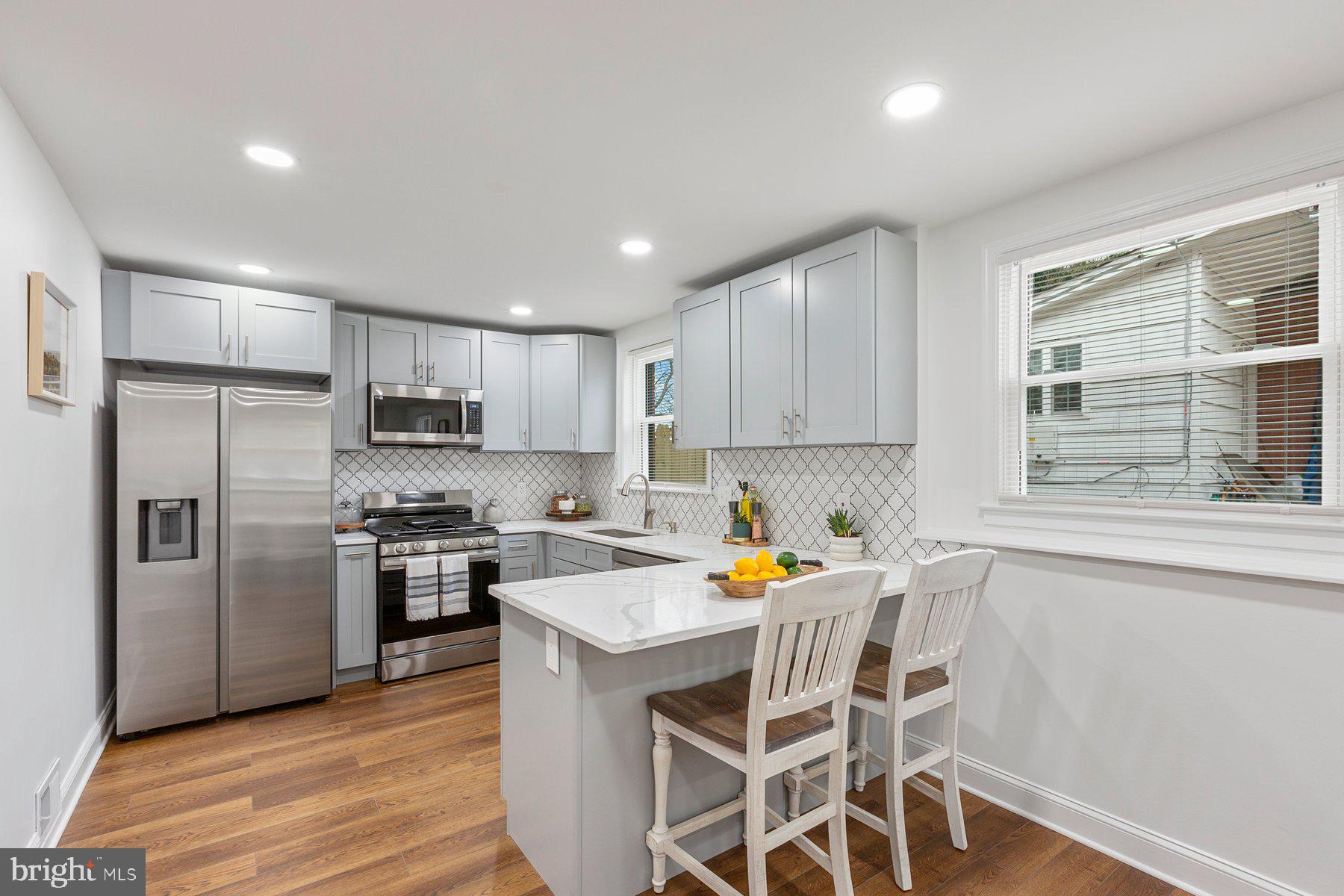 OXON HILL - Residential