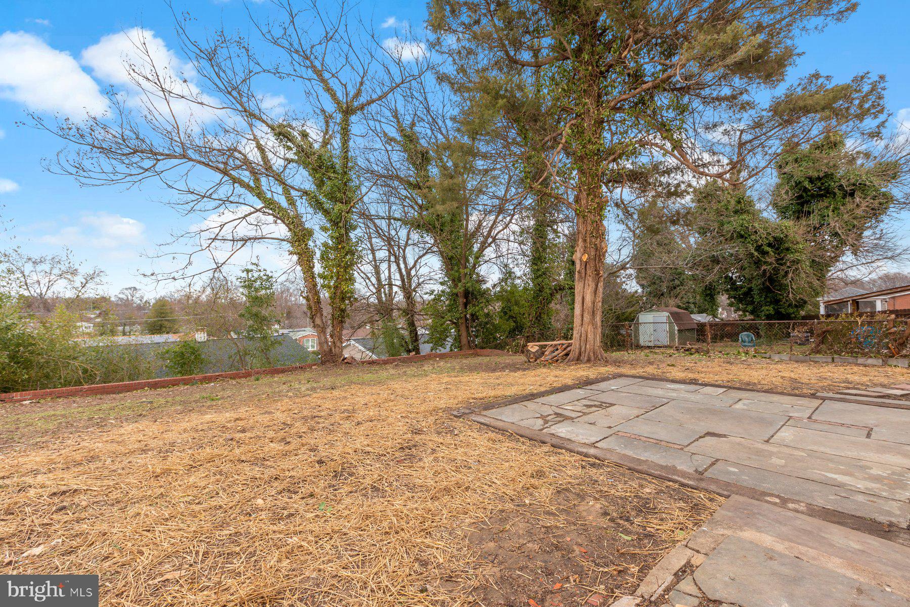 OXON HILL - Residential