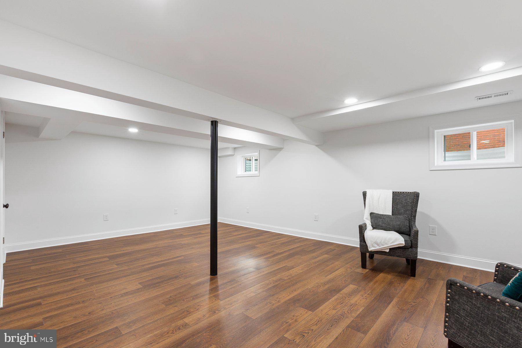 OXON HILL - Residential