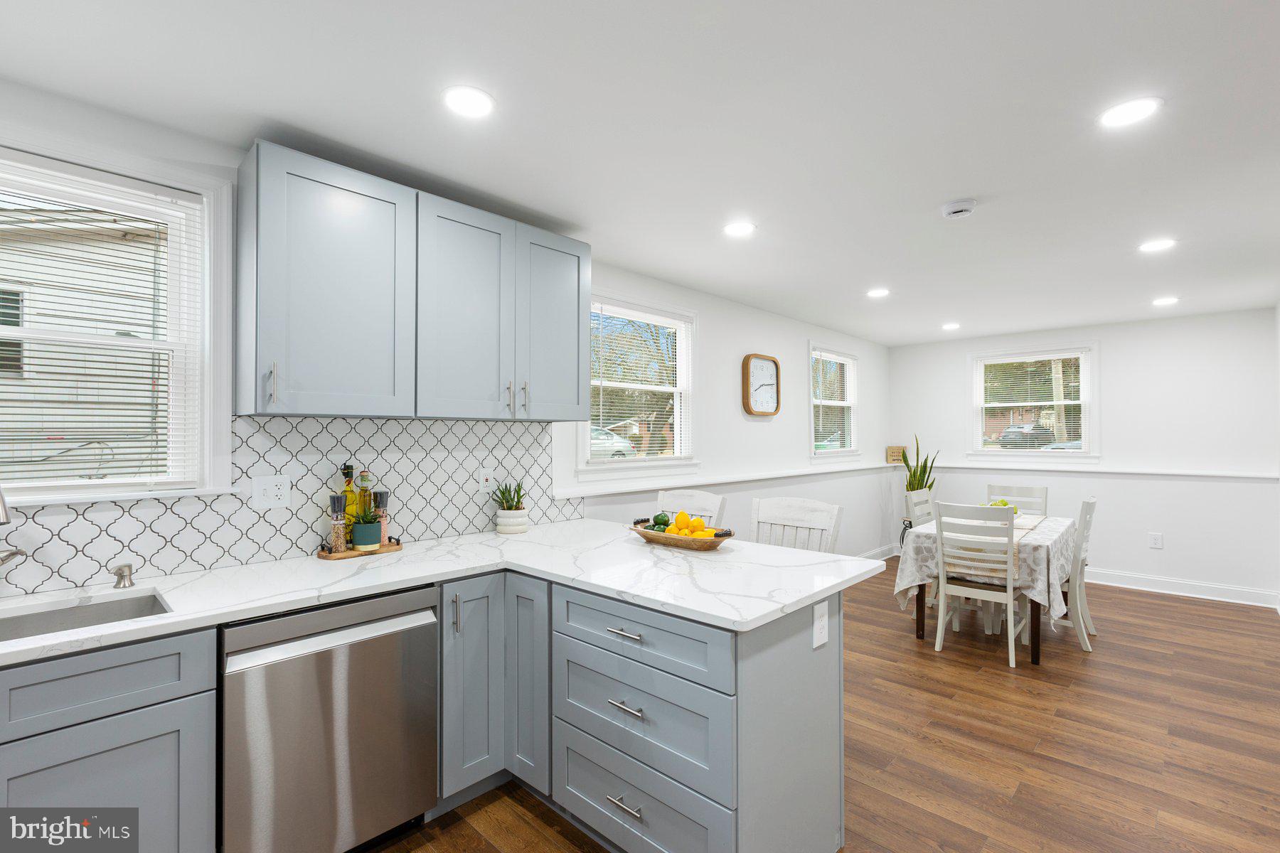 OXON HILL - Residential