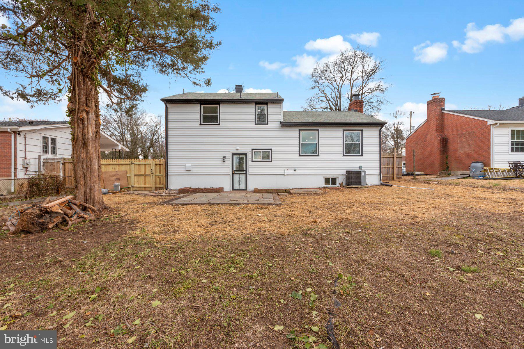 OXON HILL - Residential