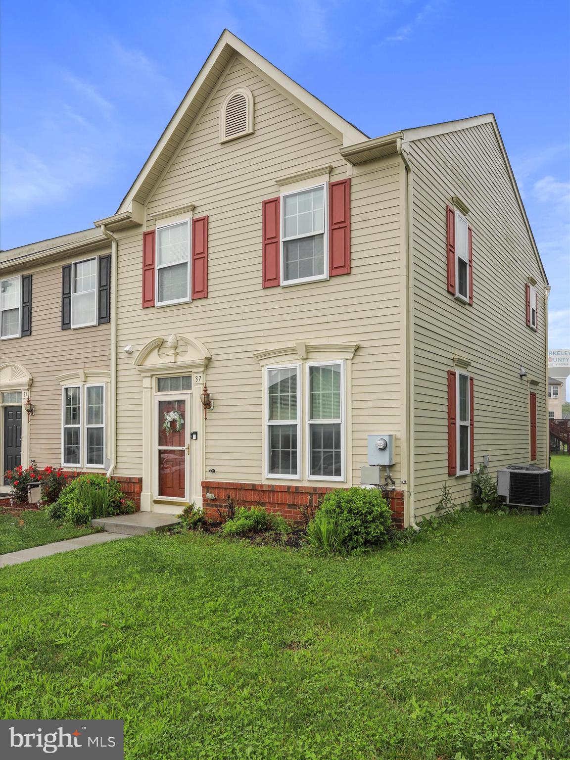 BROOKFIELD - Residential