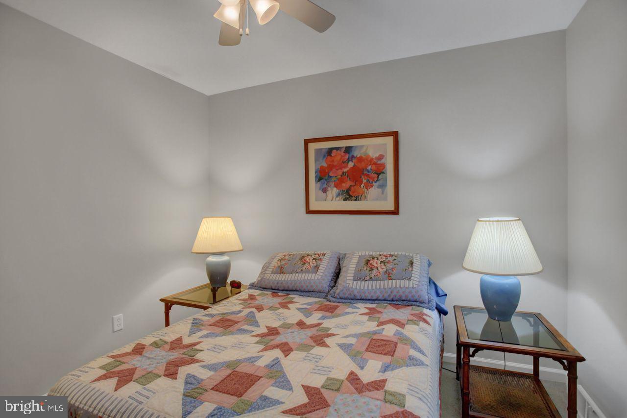 HAMPTON HILLS - Residential