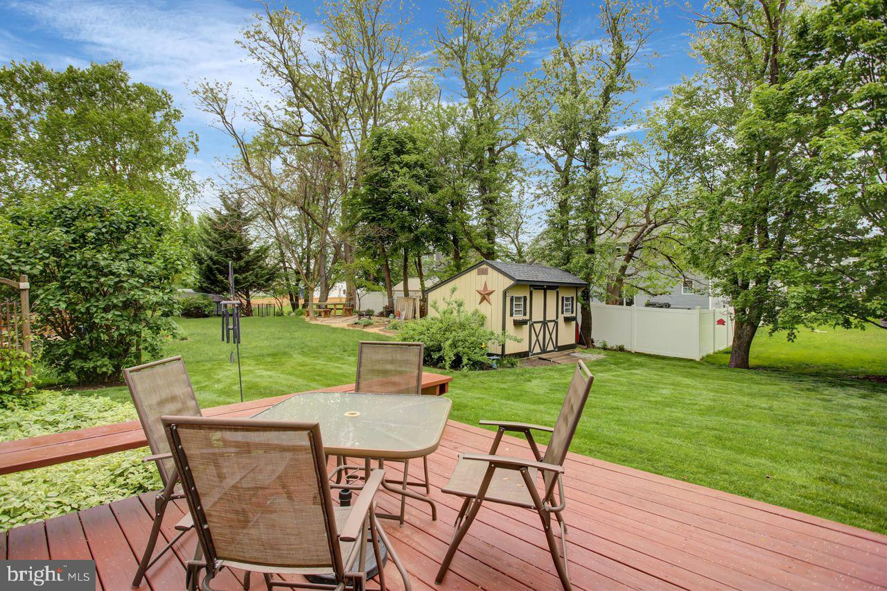 HAMPTON HILLS - Residential