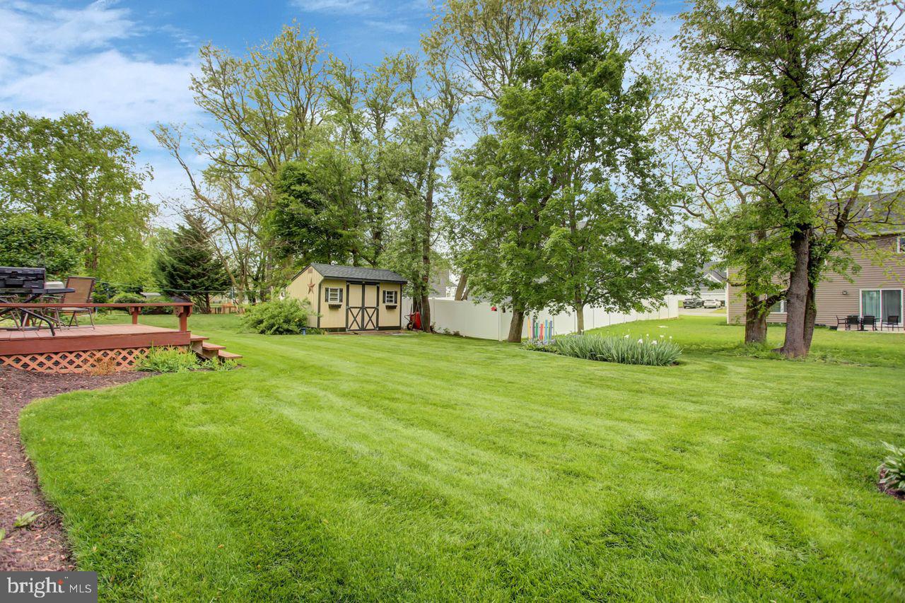 HAMPTON HILLS - Residential