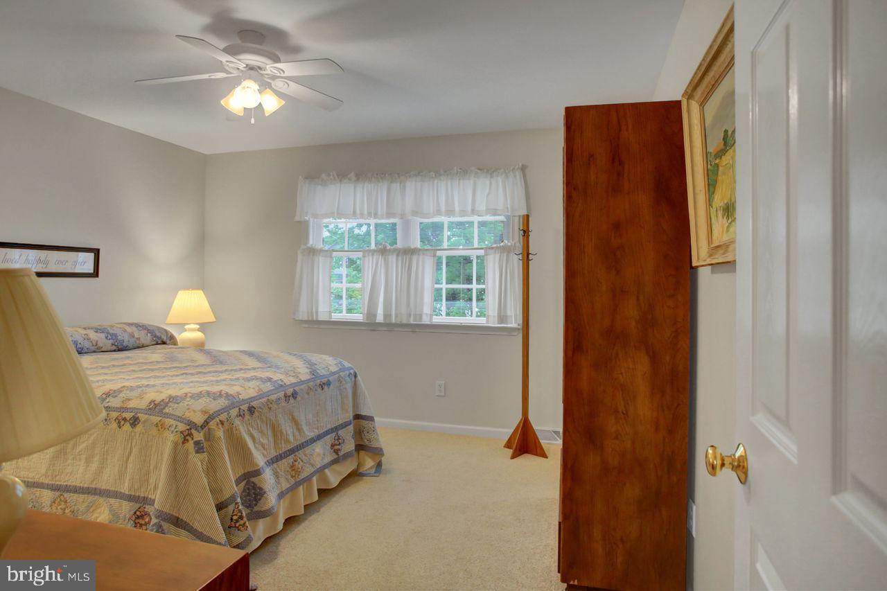 HAMPTON HILLS - Residential