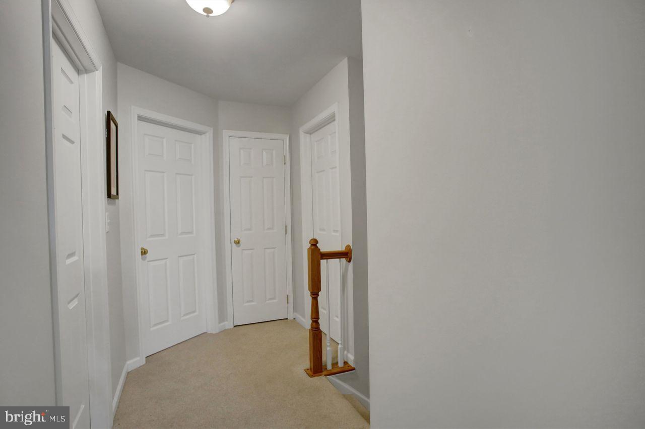 HAMPTON HILLS - Residential