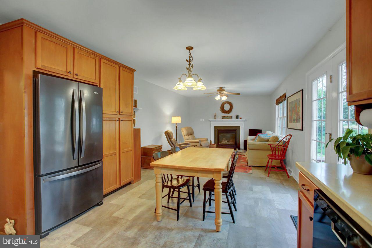 HAMPTON HILLS - Residential