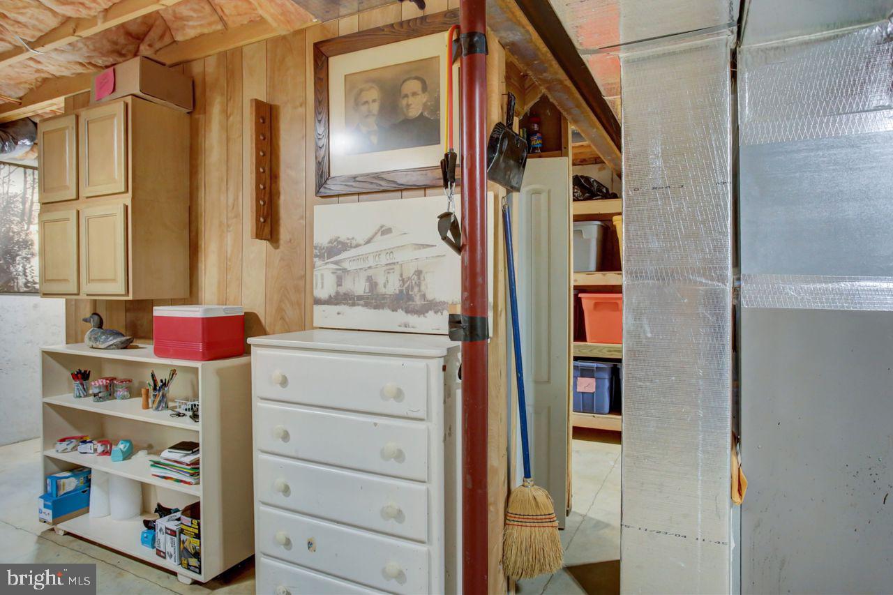 HAMPTON HILLS - Residential