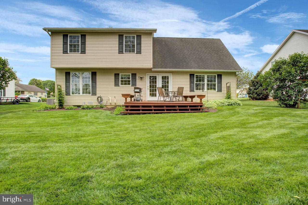 HAMPTON HILLS - Residential