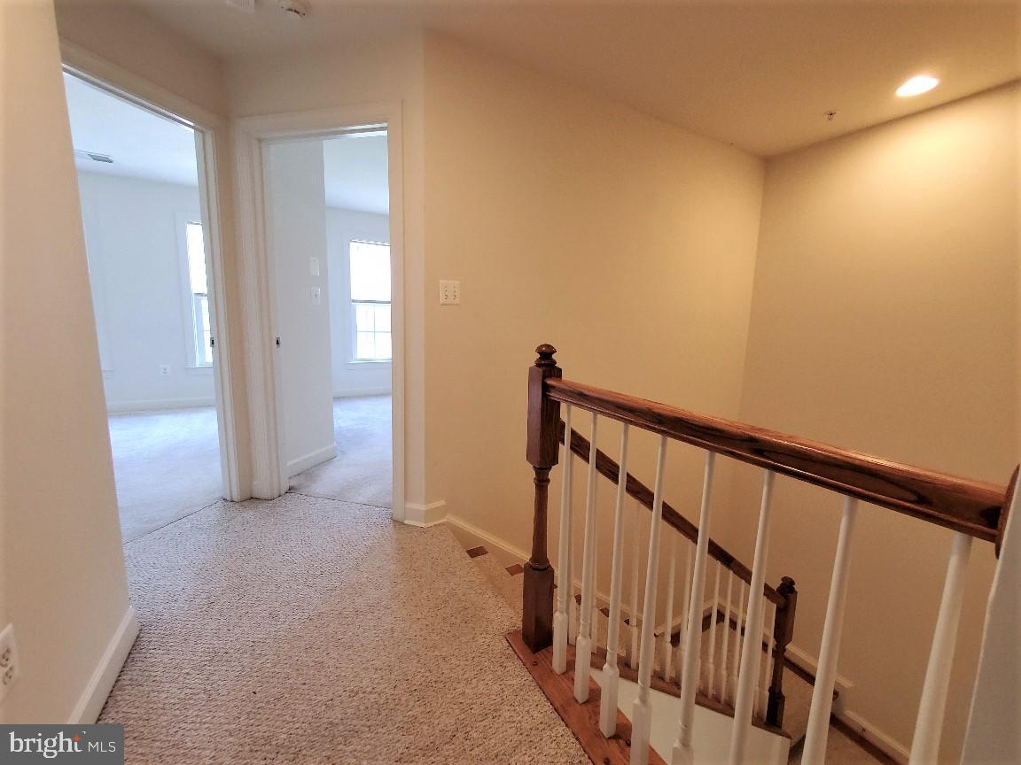 MONTGOMERY WHITE OAK - Residential Lease