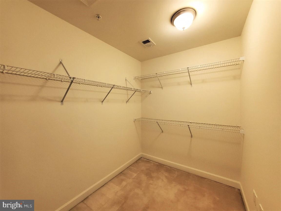 MONTGOMERY WHITE OAK - Residential Lease