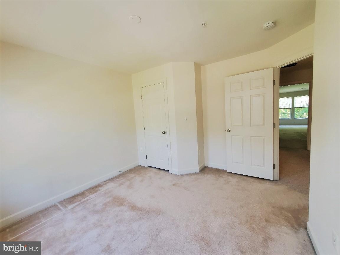 MONTGOMERY WHITE OAK - Residential Lease