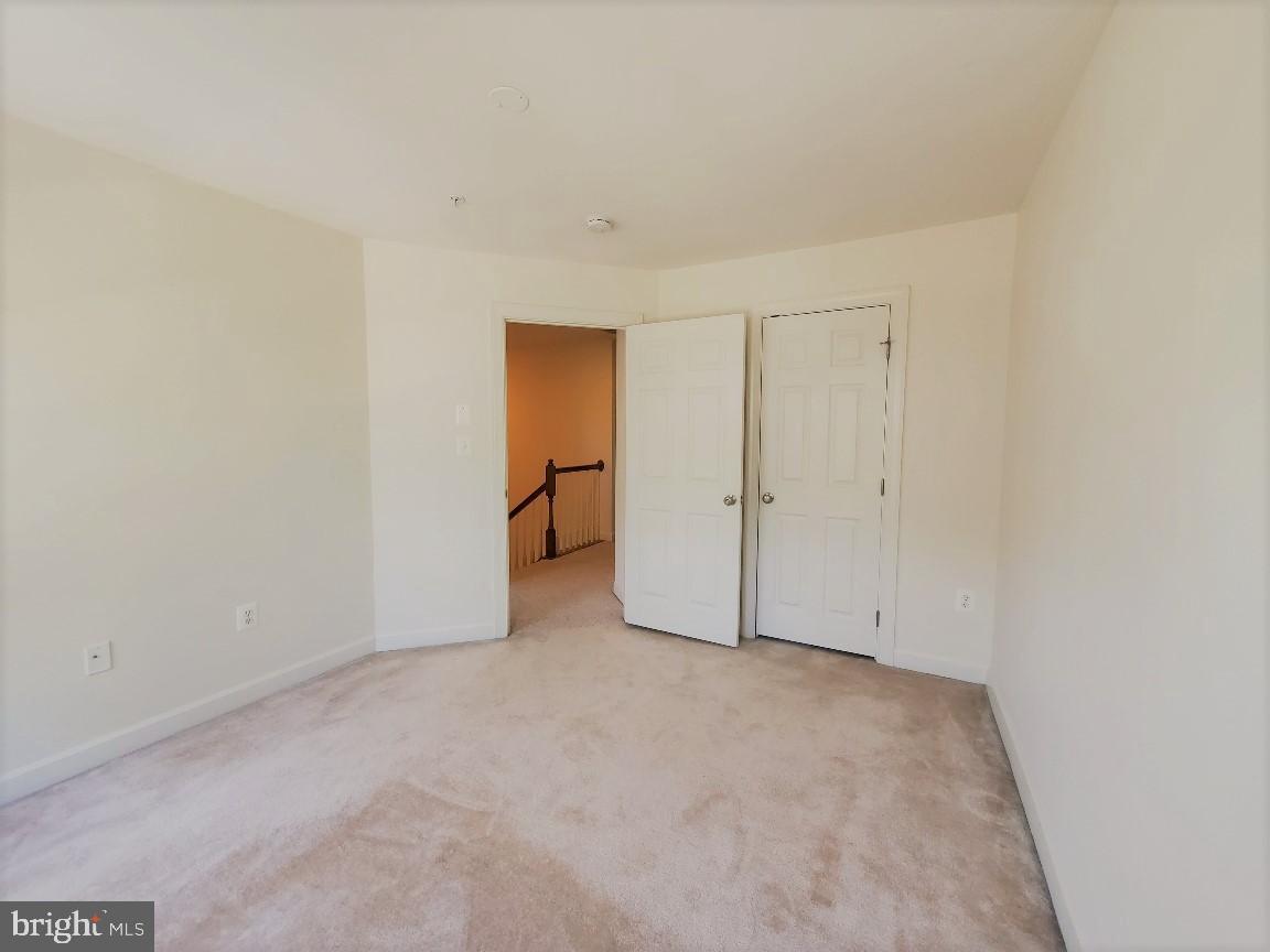 MONTGOMERY WHITE OAK - Residential Lease