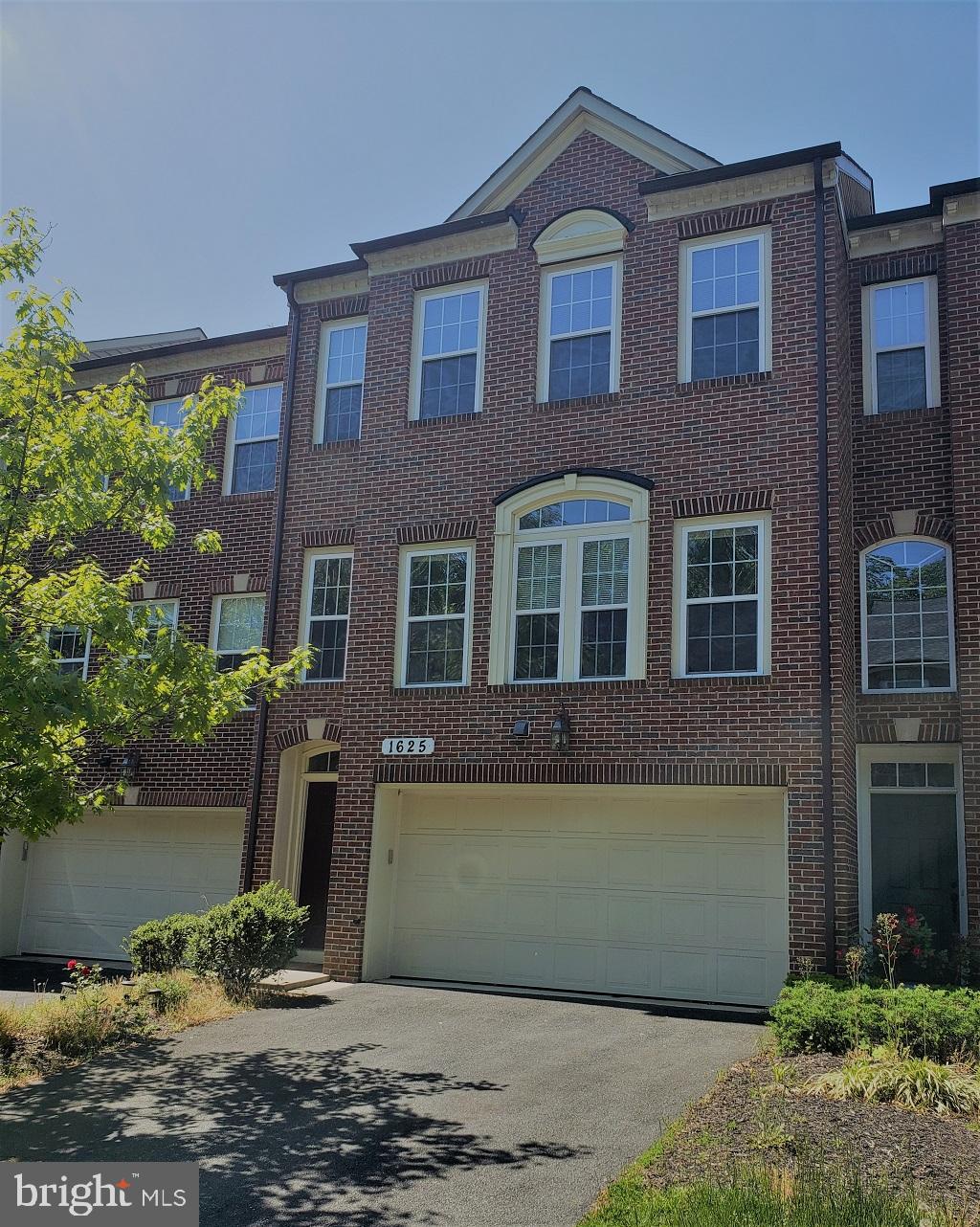 MONTGOMERY WHITE OAK - Residential Lease