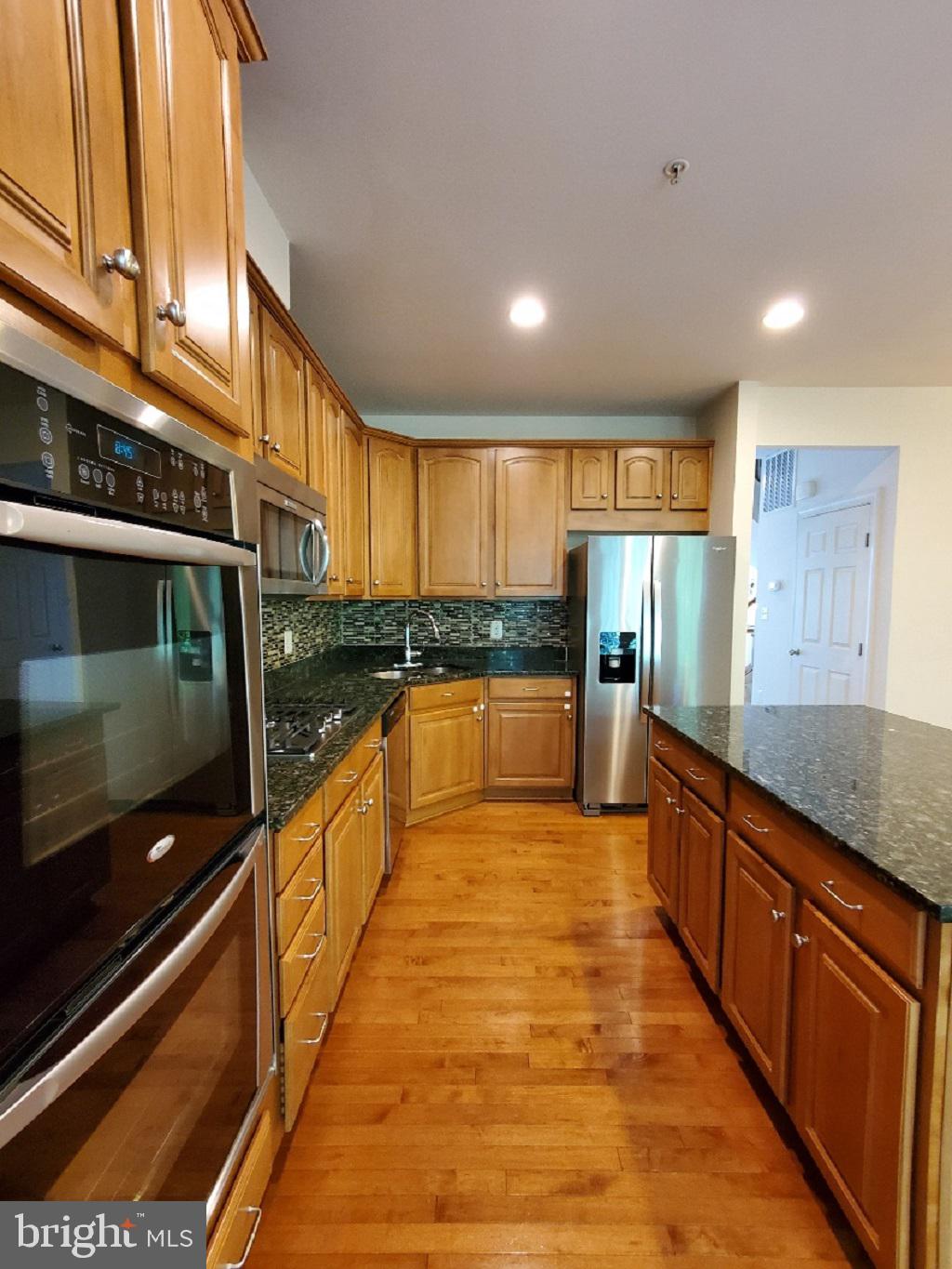 MONTGOMERY WHITE OAK - Residential Lease