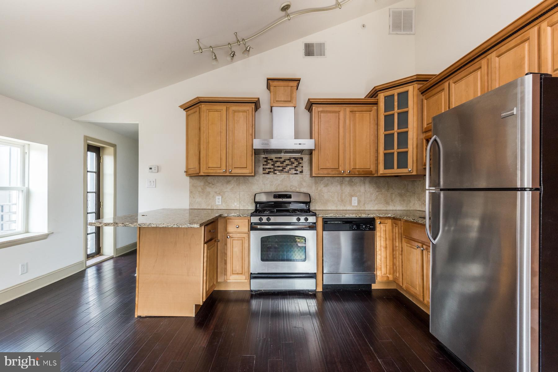 FISHTOWN - Residential Lease